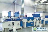 電腦桌、辦公臺專用UV涂裝設(shè)備——森人機(jī)械助力高效生產(chǎn)